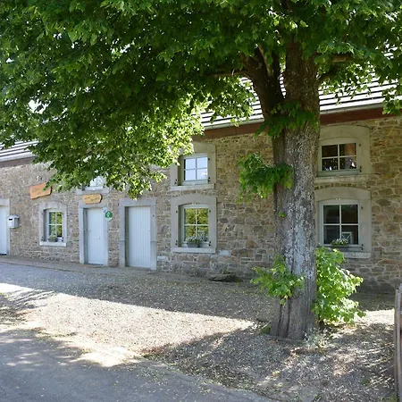 Vintage Farmhouse In With Roofed Garden *